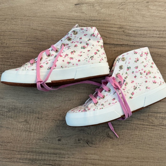 Superga Floral Patterned Sneakers - Picture 1 of 5